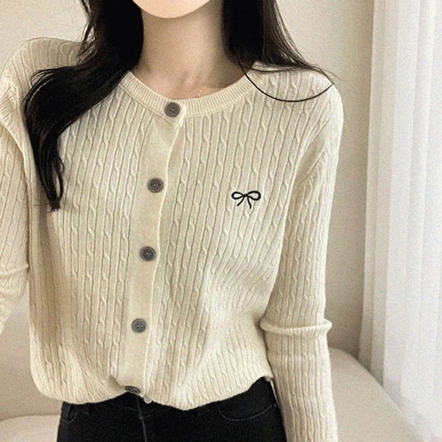 리본 자수 케이블 라운드넥 버튼 니트 가디건 4color