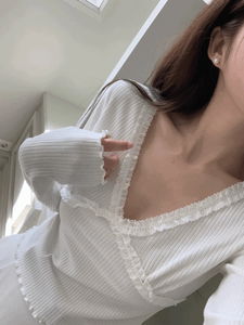 Langne Lace V-Neck Wrap Ribbed Frill T-Shirt (3 Colors)