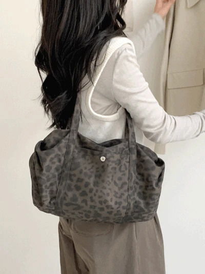 ショルダーバッグ