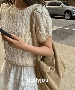 Tree- Twisted wool short-sleeved round-neck knitwear