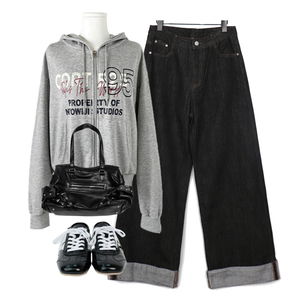 jeans,Zip-up,sneakers 코디