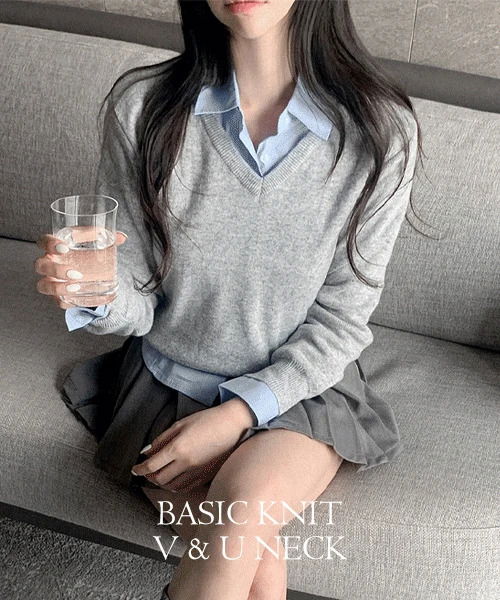 寬鬆V領素色針織上衣