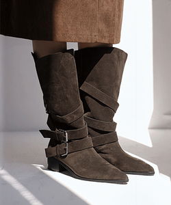 일루아 버클 벨트 스웨이드 부츠