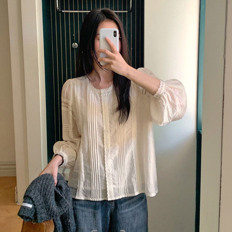 優雅蕾絲圓領天絲長袖襯衫
