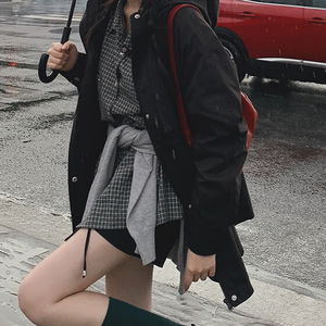 에닌스빈 후드 스트링 야상 점퍼