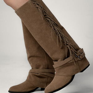 태롱즈 스웨이드 태슬 버클 롱 부츠 SUEDE TASSEL BUCKLE LONG BOOTS