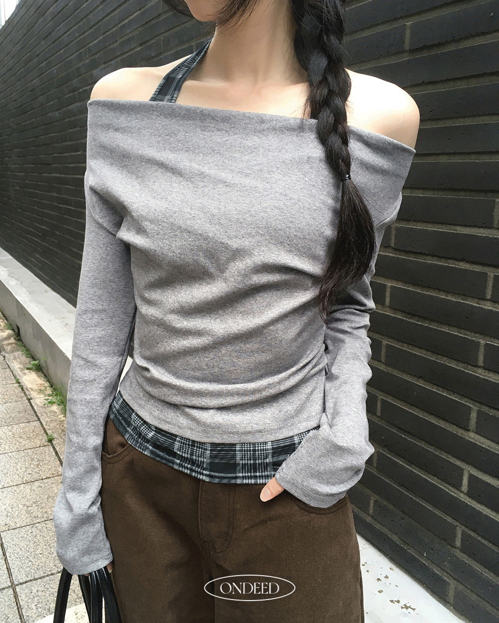 格紋立領分層褶皺露肩長袖上衣