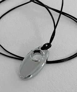 Clammy Bold Drop Long Necklace