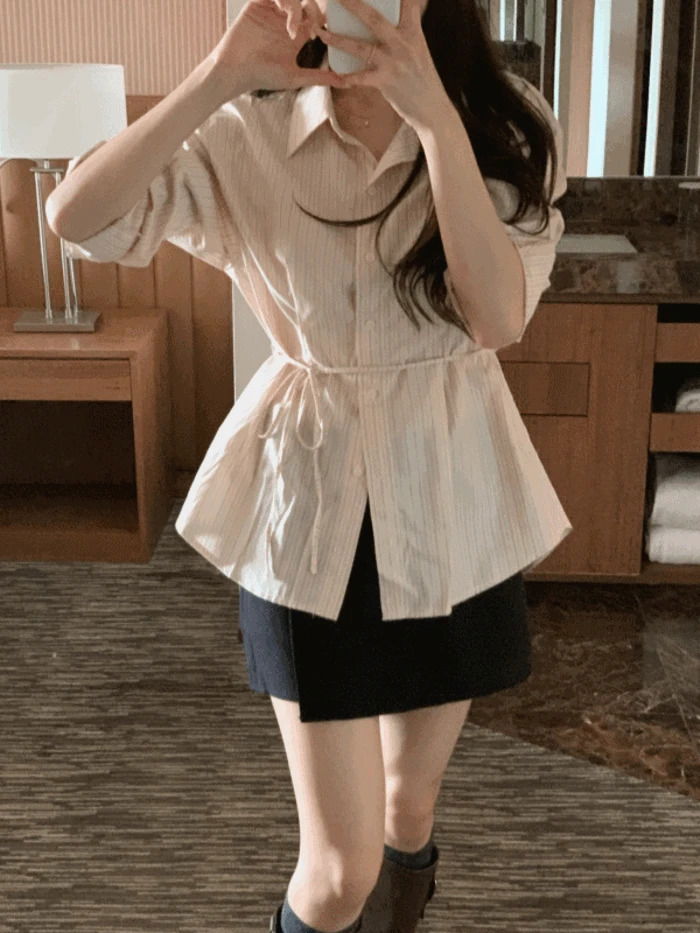 (가을신상) 러쉬 스트라이프 스트랩 핀턱 루즈핏 셔츠 (2color)