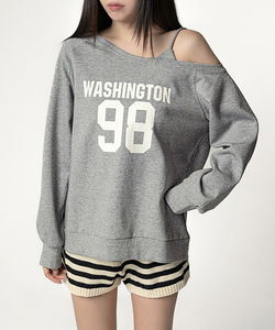 Beppu Number Lettering Off-Shoulder Long Sleeve Sweatshirt NUMBER LETTERING OFF-SHOULDER SWEATSHIRT