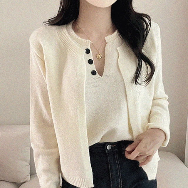 Blended V V-Neck Button Knitwear + Cardigan Set (3 Colors) 套装