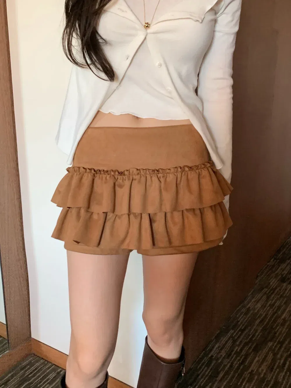 반바지 모델 착용 이미지-S3L10