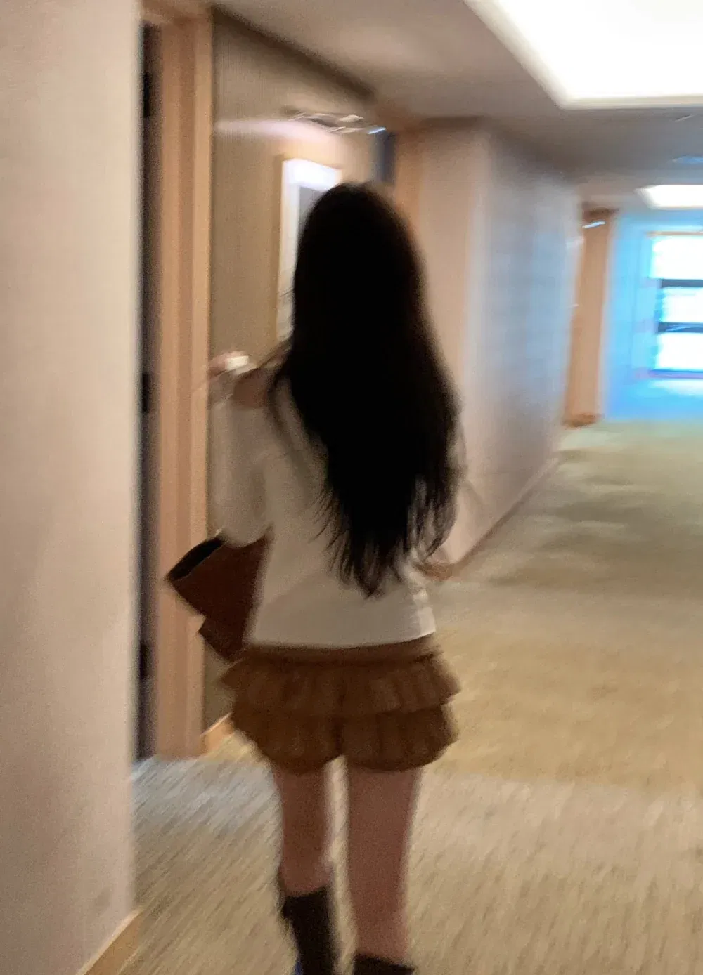 반바지 모델 착용 이미지-S1L70