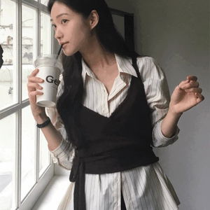 모카 랩 뷔스티에 니트 (레이어드, 울/알파카함유)