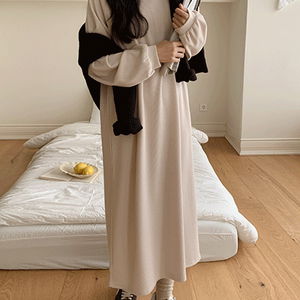 컴포니티 라운드넥 나그랑 롱 원피스 84192