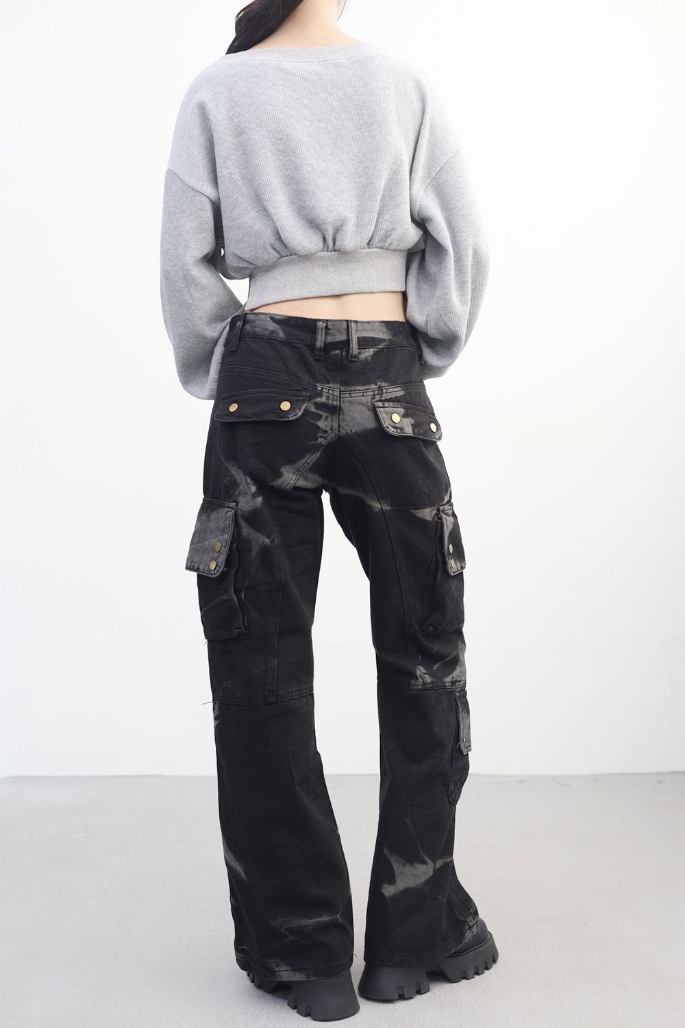 바지 모델 착용 이미지-S1L11