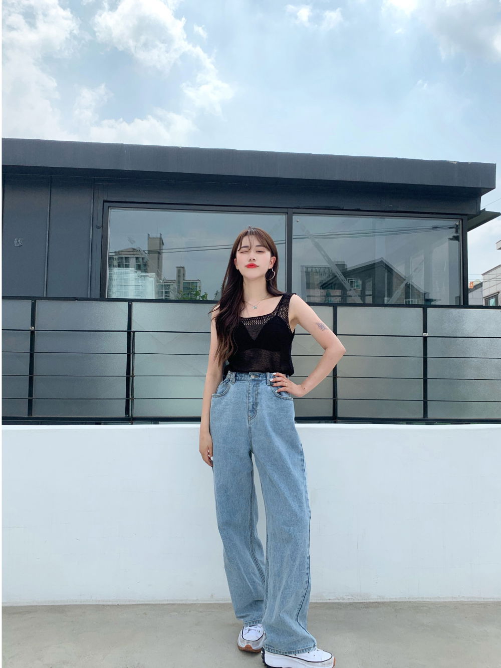 악세사리 모델 착용 이미지-S4L56