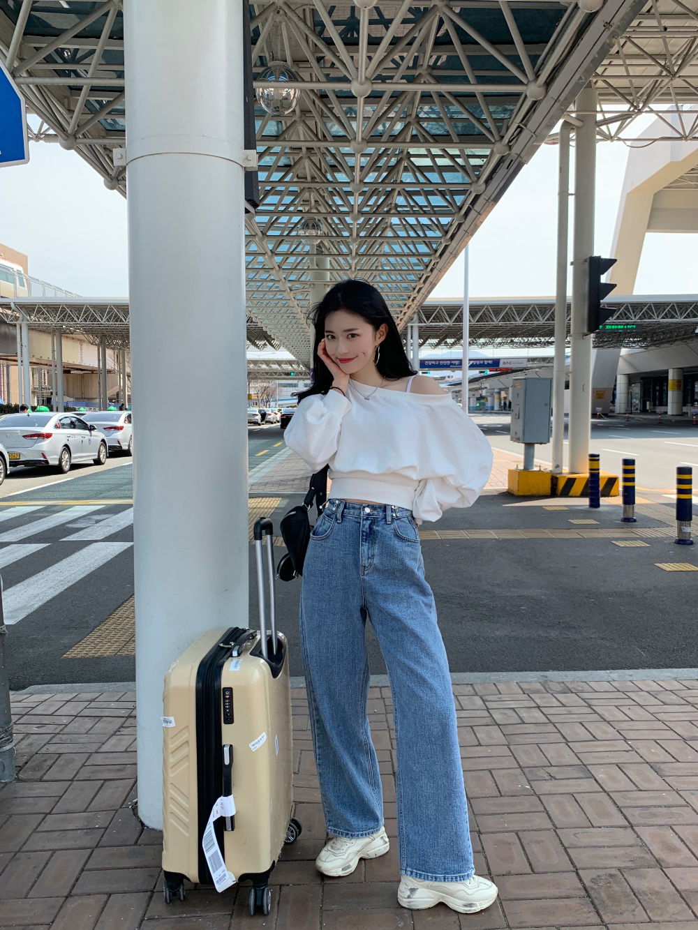 악세사리 모델 착용 이미지-S4L42