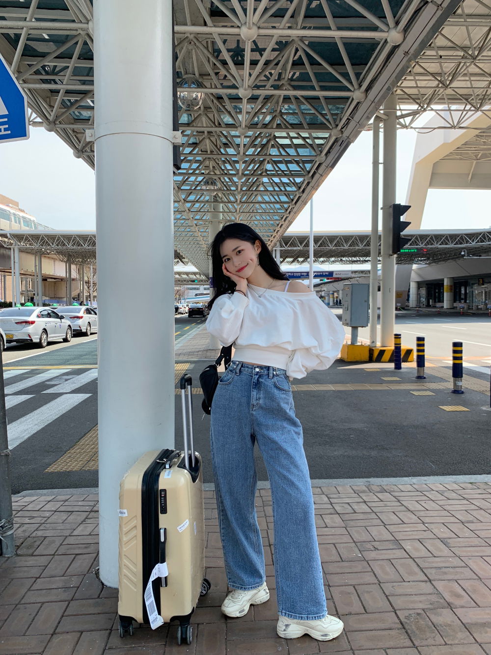 악세사리 모델 착용 이미지-S4L40