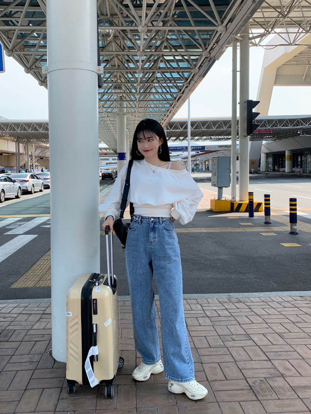 악세사리 모델 착용 이미지-S4L43