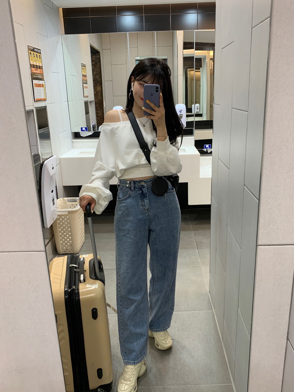 악세사리 모델 착용 이미지-S4L49