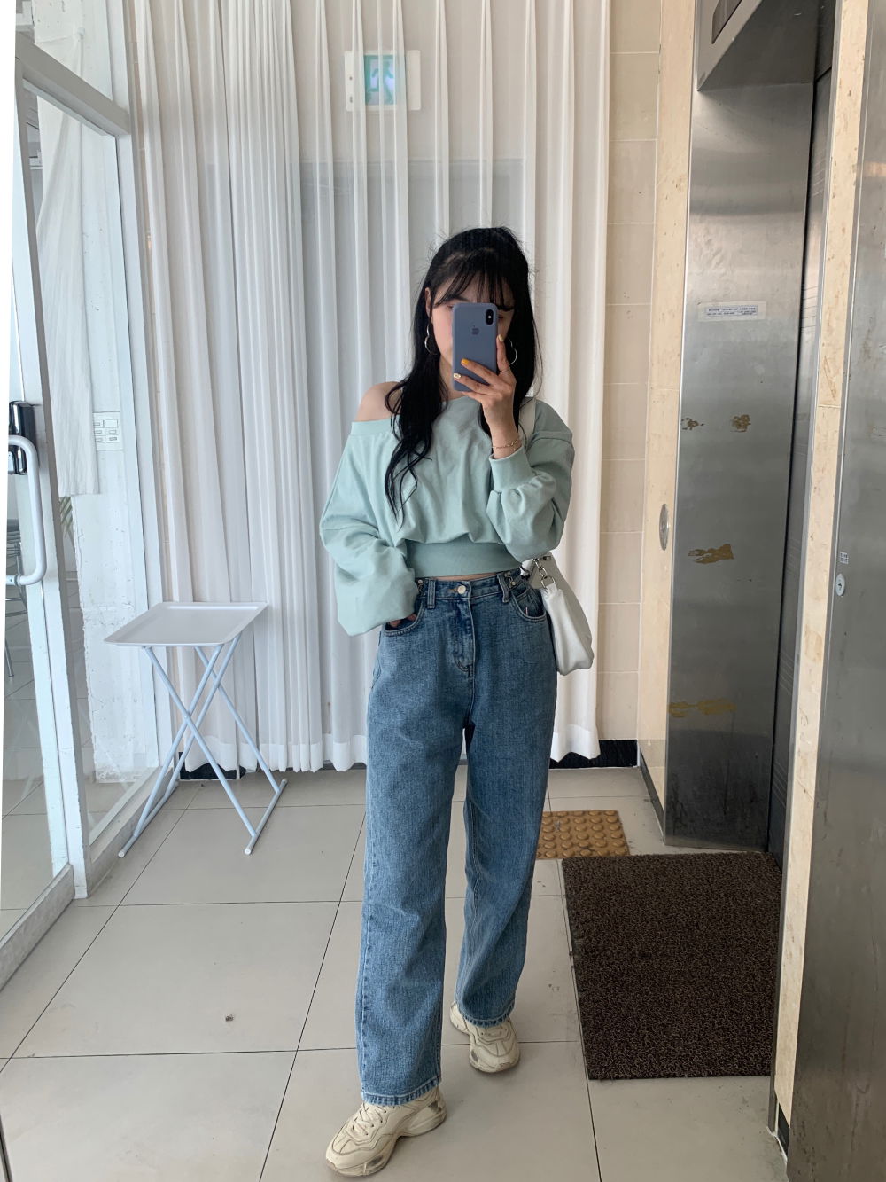 악세사리 모델 착용 이미지-S4L37