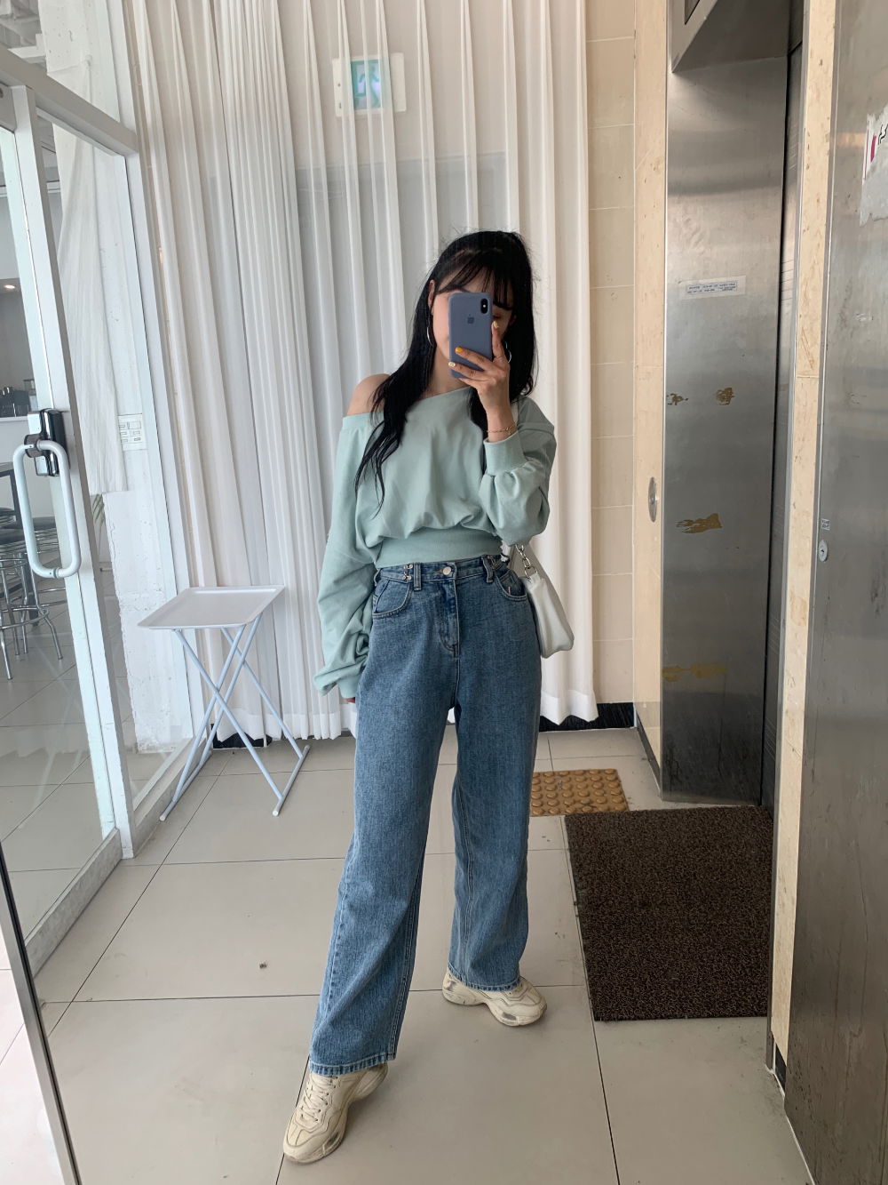 악세사리 모델 착용 이미지-S4L38