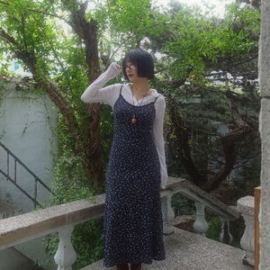 吊带真丝裙