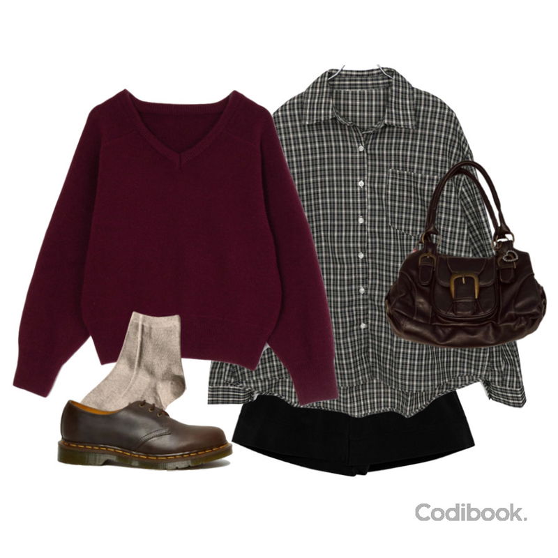 common unique 코튼 100% 데일리 삭스,wonderwonder 티민 체크 카라 포켓 루즈핏 긴팔 셔츠,moaround 루펜시 코듀로이 밴딩 숏 반바지 -3color등을 매치한 코디