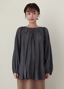 Wannabe shirring volume blouse