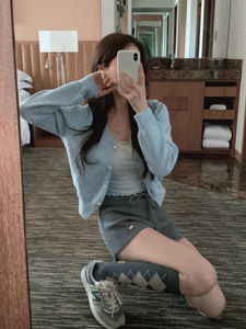 休閒素色開衩V領羊毛針織外套