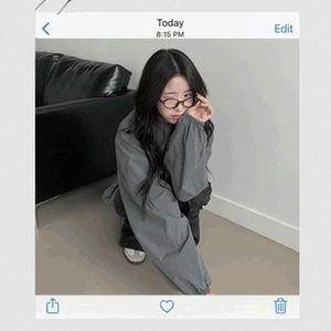 마레 오버핏 남여공용 스트링 투웨이 지퍼 후드 바람막이 점퍼