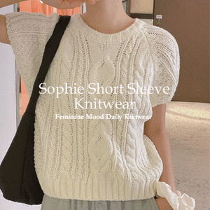 Sophie's Twisted Sleeve Knitwear (a knit that's perfect for coordinating with a neat mood)