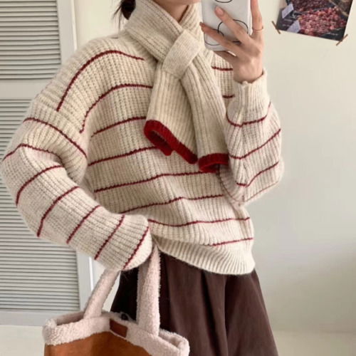 寬鬆直落肩條紋針織套裝