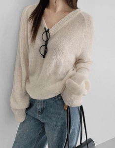 バッパーVネックボクシーニット