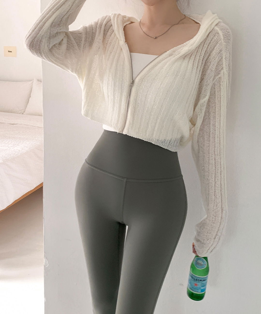 夏日透膚羅紋短版連帽開襟外套