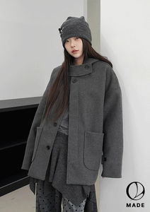 로베이 울 후드코트