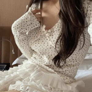 (가을신상) 와플 브이넥 플라워 잔꽃 긴팔 티셔츠 (3color)