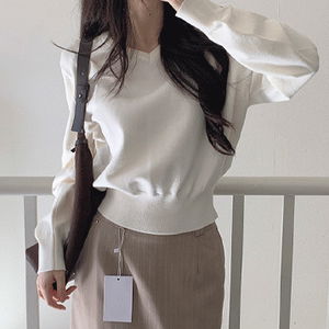 Viscose V-Neck knit (narrow waist)
