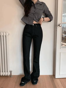 ブラック ノンフェードロースパンゆったりブーツカットデニムパンツ