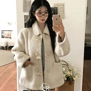 독보적인 퀄리티 떡볶이 단추 하프 자켓