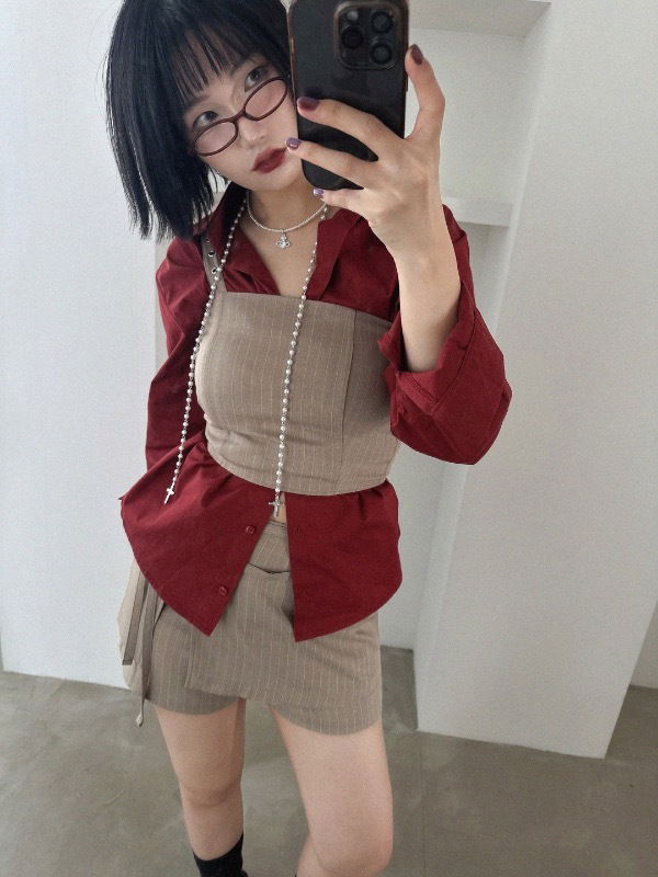 酒紅色口袋休閒襯衫