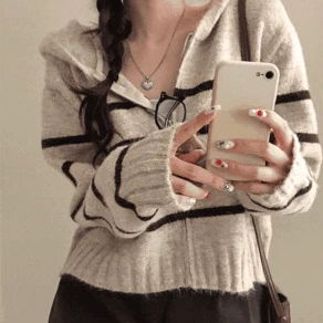 Heg Dotum Angora Hooded Striped Knitwear Zip-up