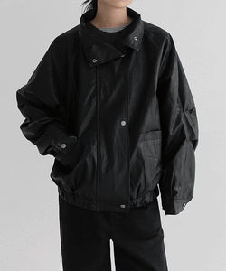 バーエットオーバーフィットハイネックレザージャンパー