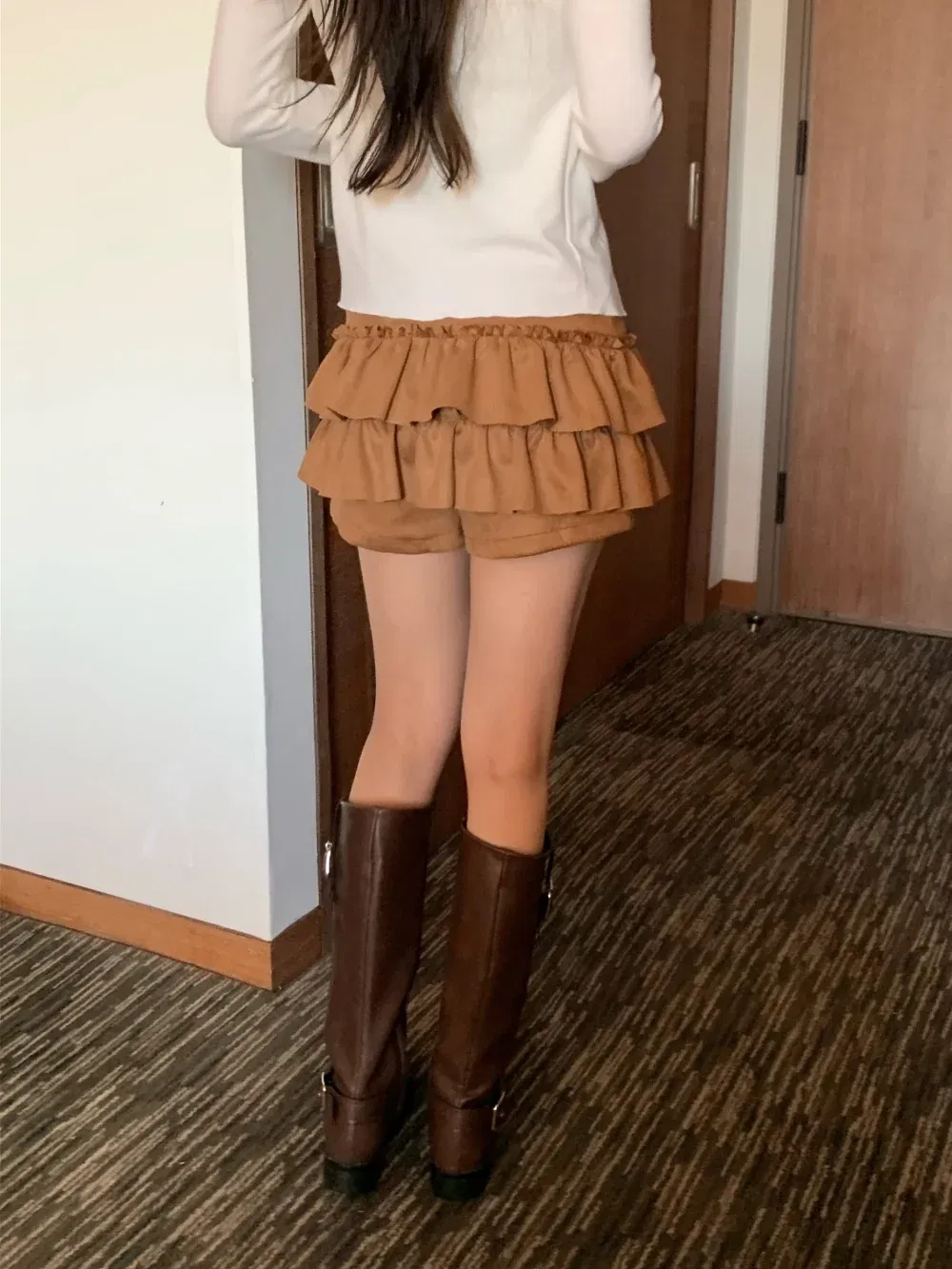 민소매 모델 착용 이미지-S1L34