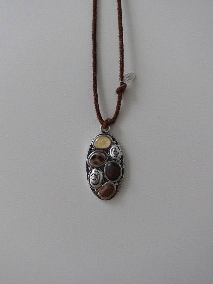 COOKIE GEMSTONE NECKLACE