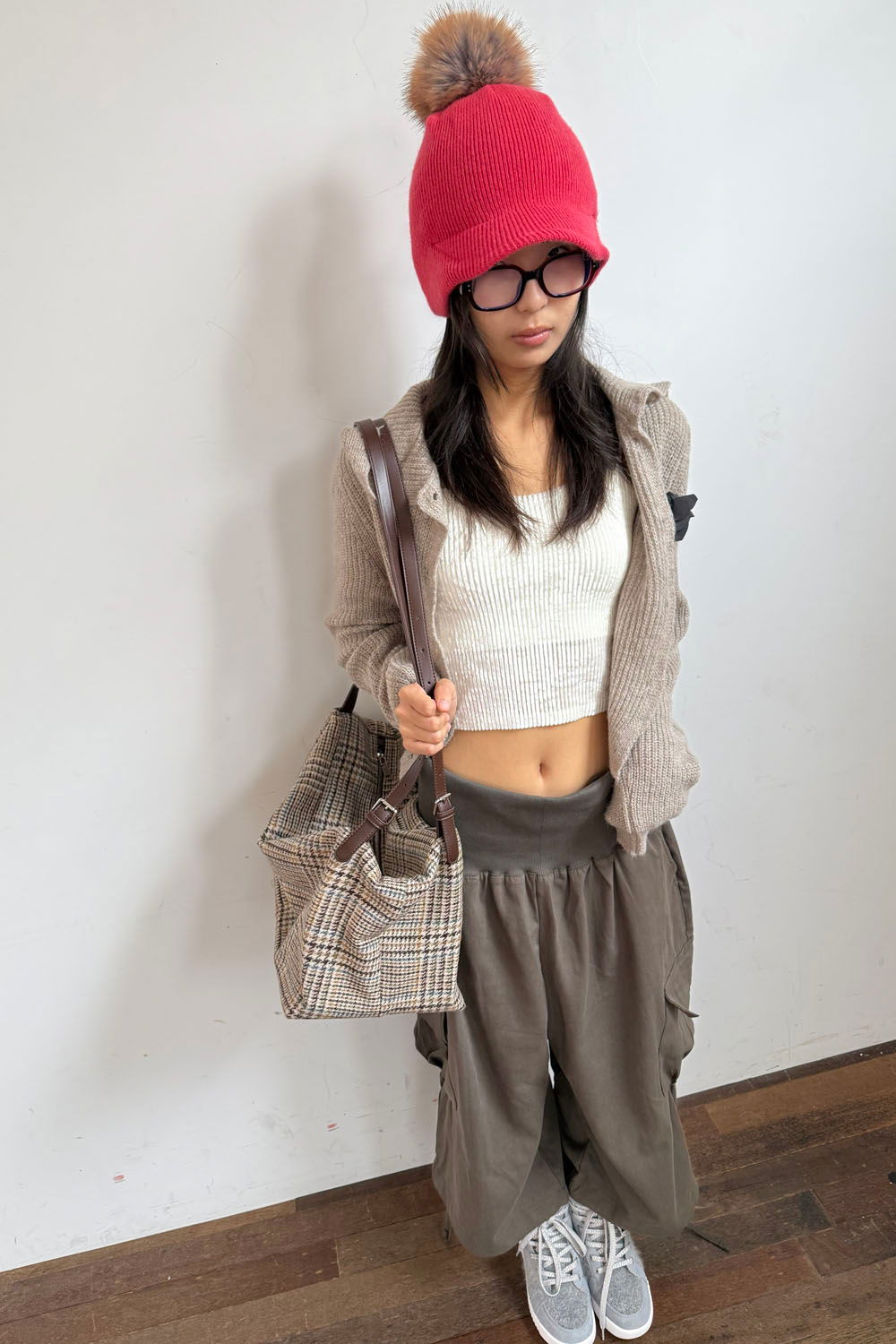 바지 모델 착용 이미지-S2L3