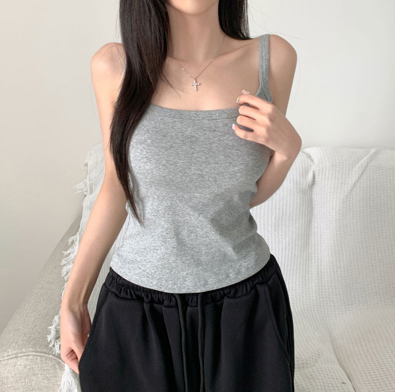 민소매 모델 착용 이미지-S1L7