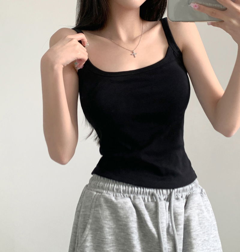 민소매 모델 착용 이미지-S1L40