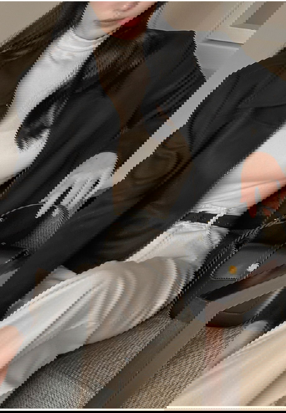 리리앤코 어터니븐 스판 모달 반목폴라 티셔츠